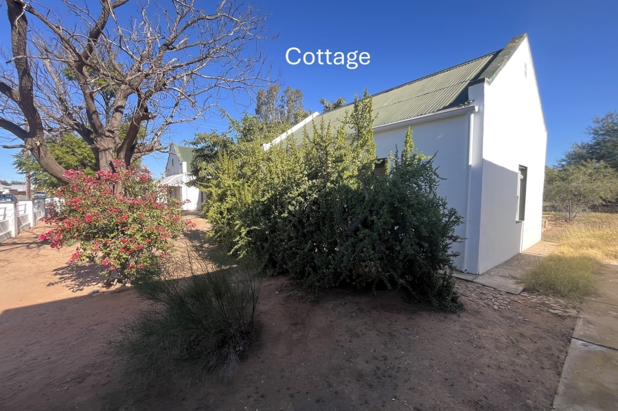 4 Bedroom Property for Sale in Steytlerville Eastern Cape